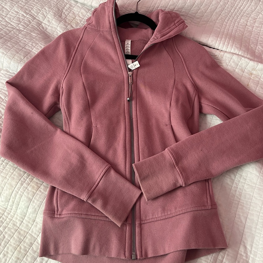 classic fit scuba zip hoodie!